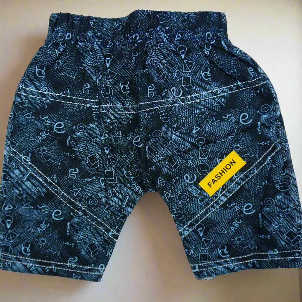 Stylish Boys' Graphic T-Shirt & Shorts Set - "SKEW" Design